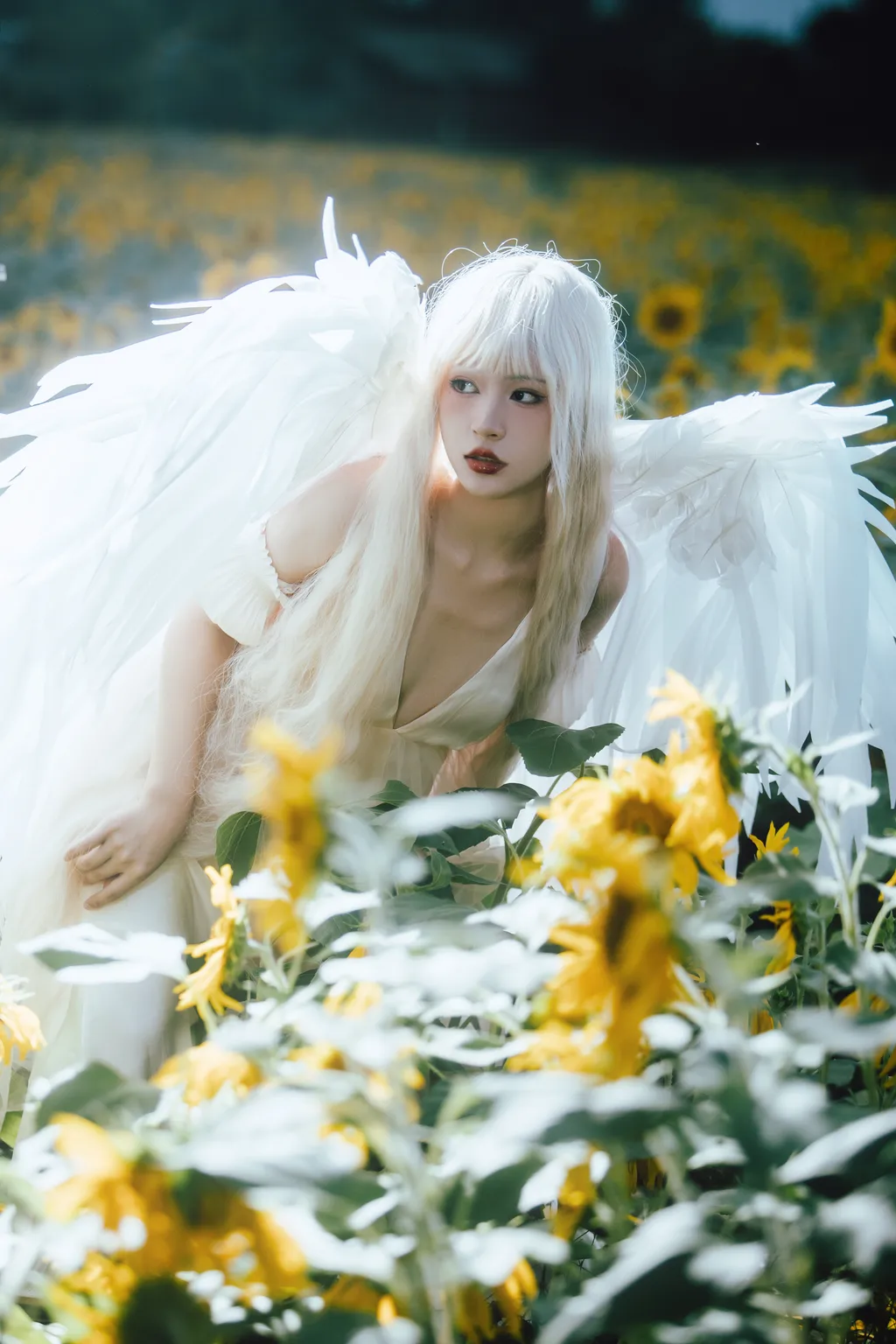 [YITUYU艺图语]2022.11.15 孤鸟 努力搬砖的双翮[20+1P/292MB]插图2