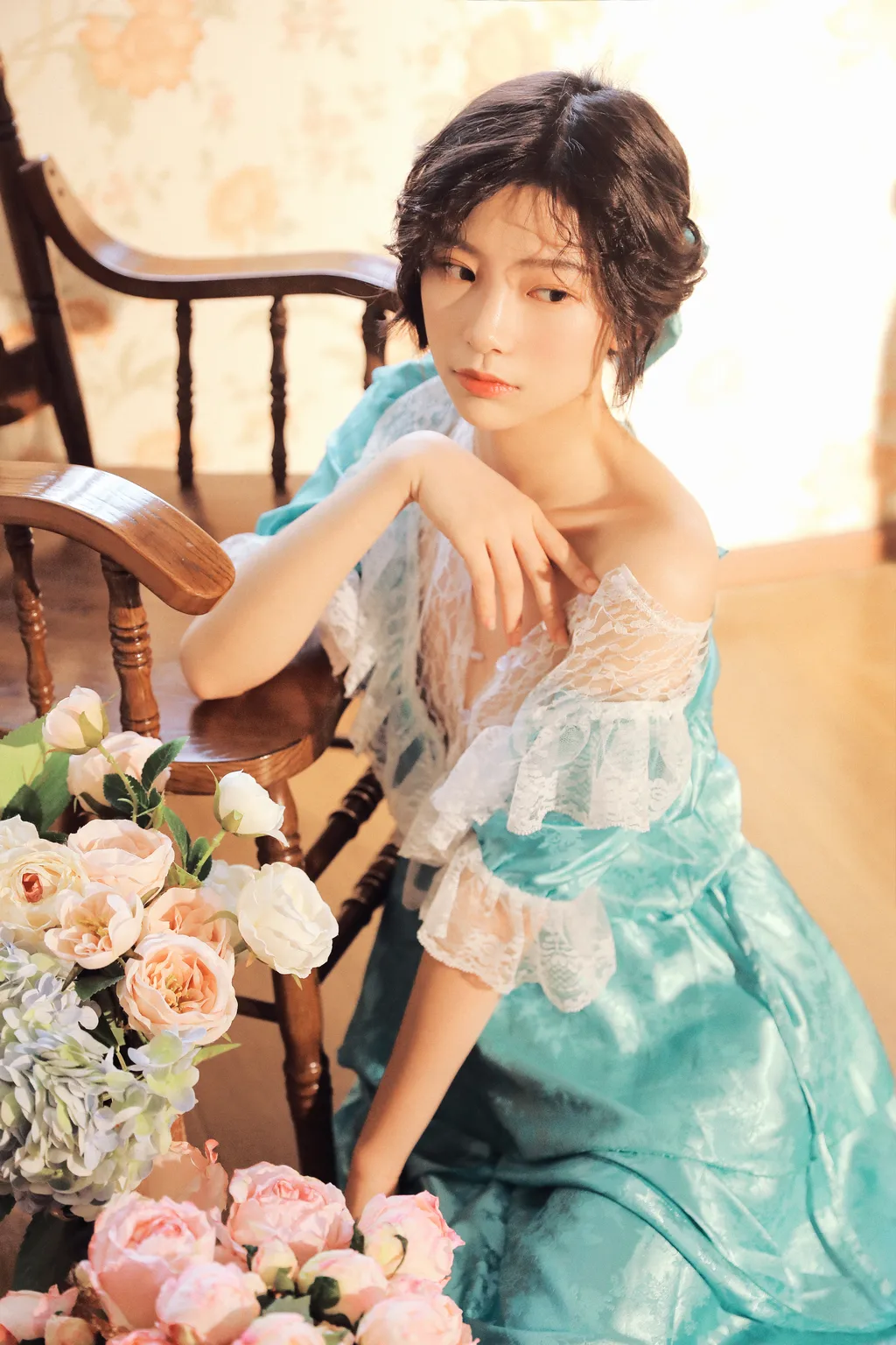 [YITUYU艺图语]2022.11.25 窗边少女 桃芊鱼[34+1P/819MB]插图1