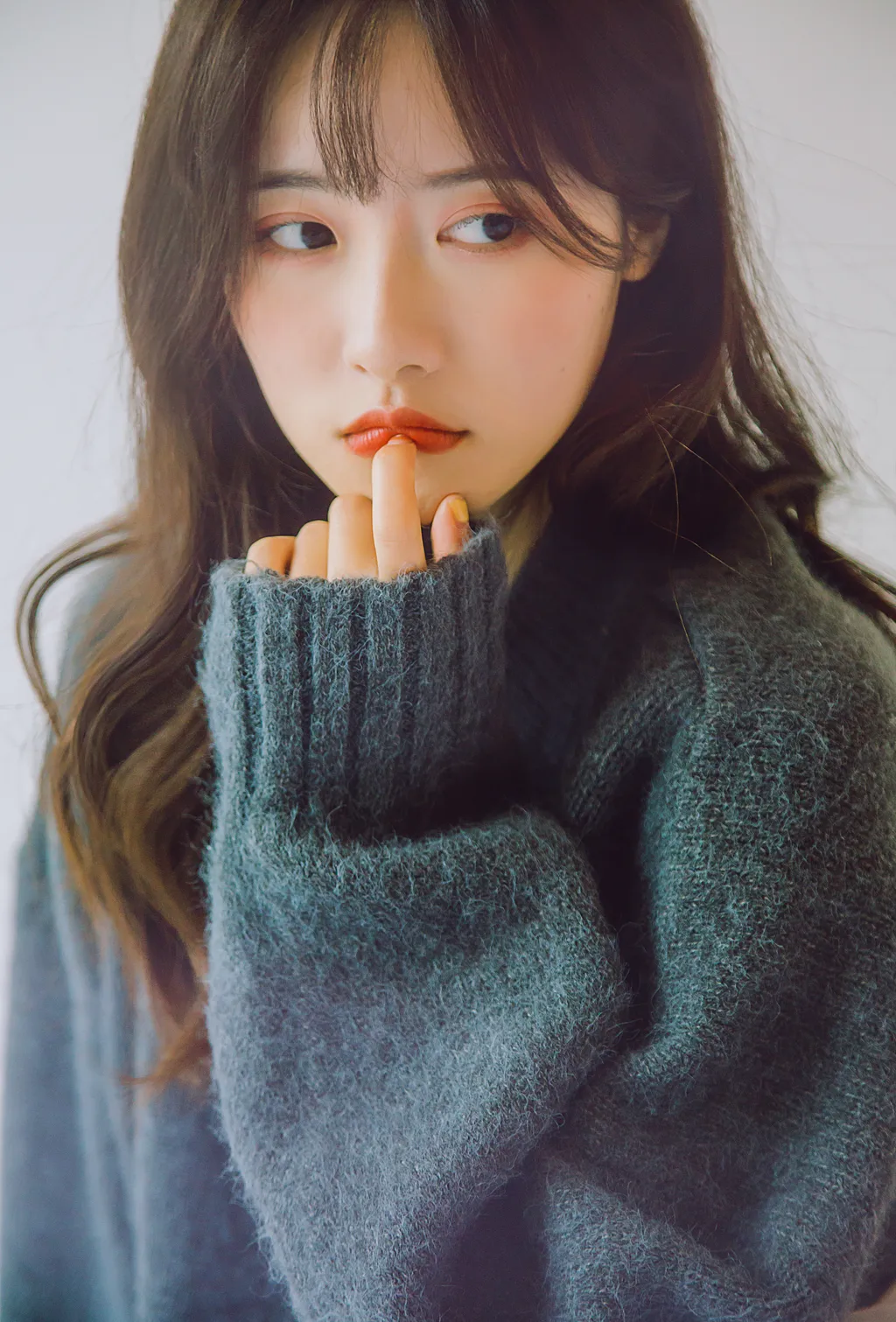 [YITUYU艺图语]2022.12.14 空白格 梨涡允允[22+1P/371MB]插图1