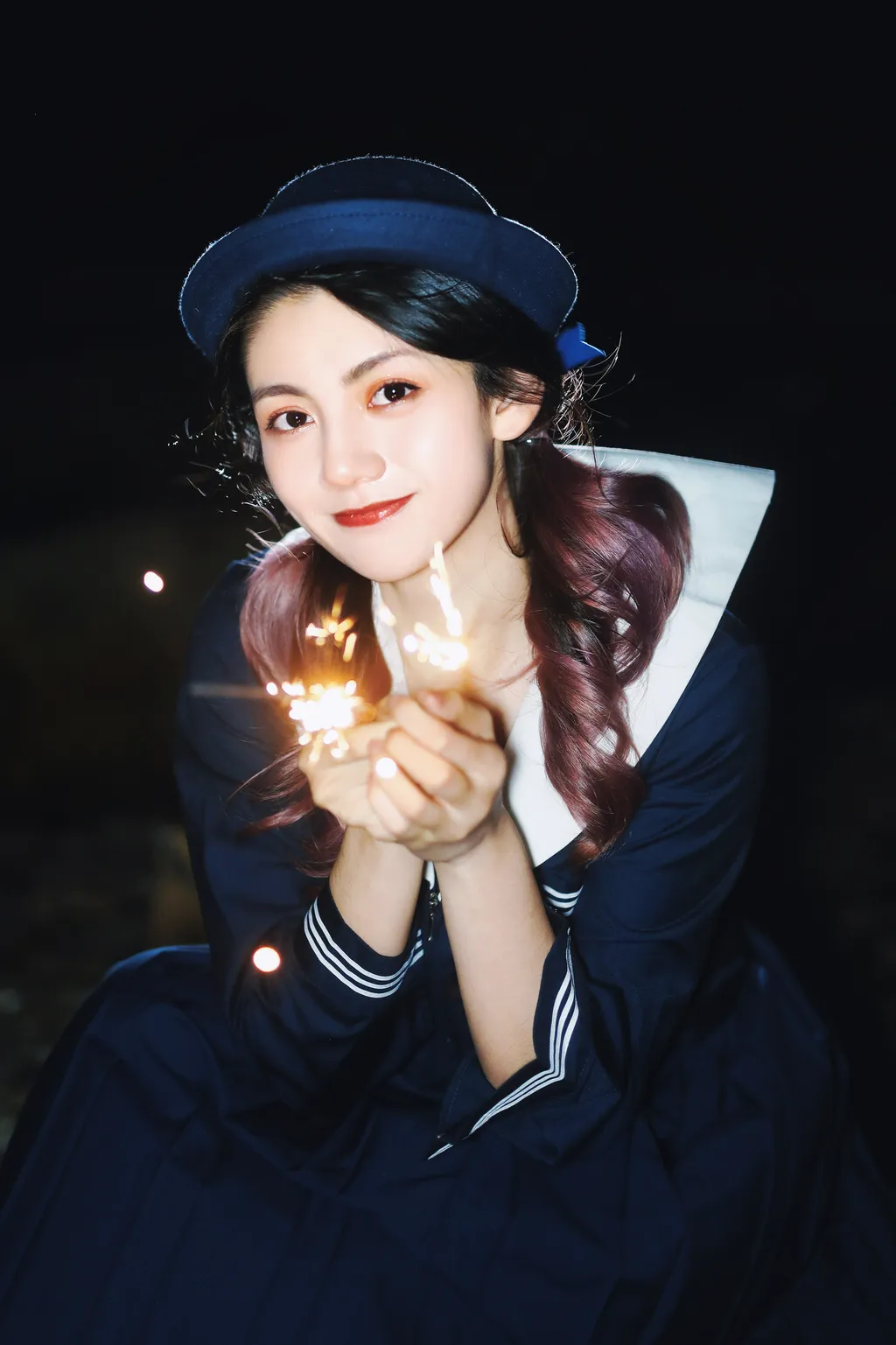 [YITUYU艺图语]2022.11.24 无人海滩的烟火 茜akane[24+1P/199MB]插图1