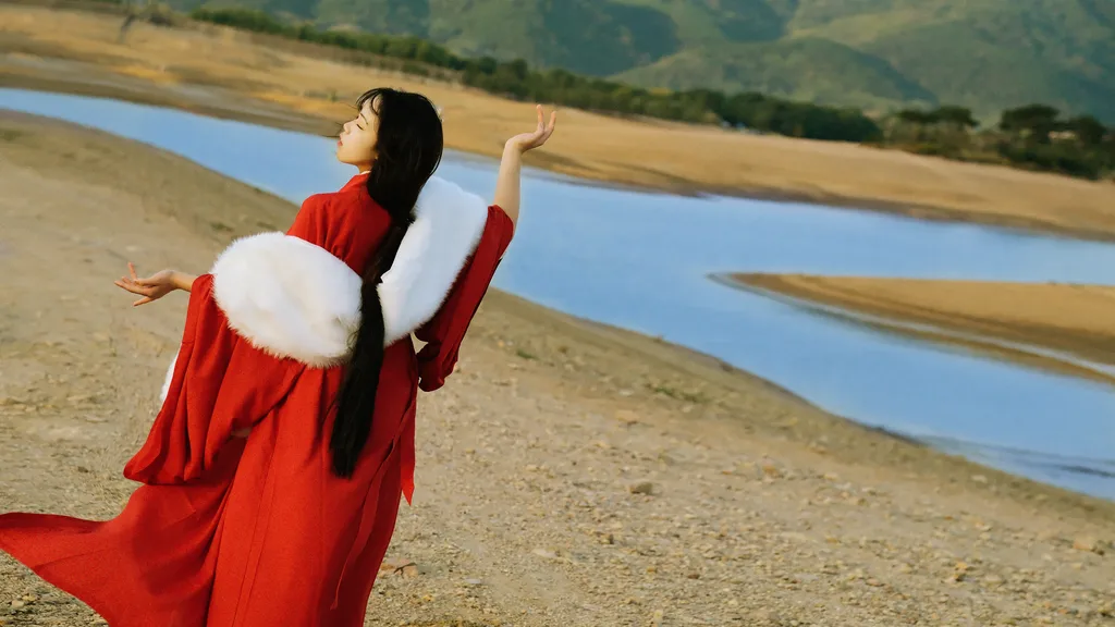 [YITUYU艺图语]2022.12.04 忘川 会下雪的小仙女[24+1P/507MB]插图2