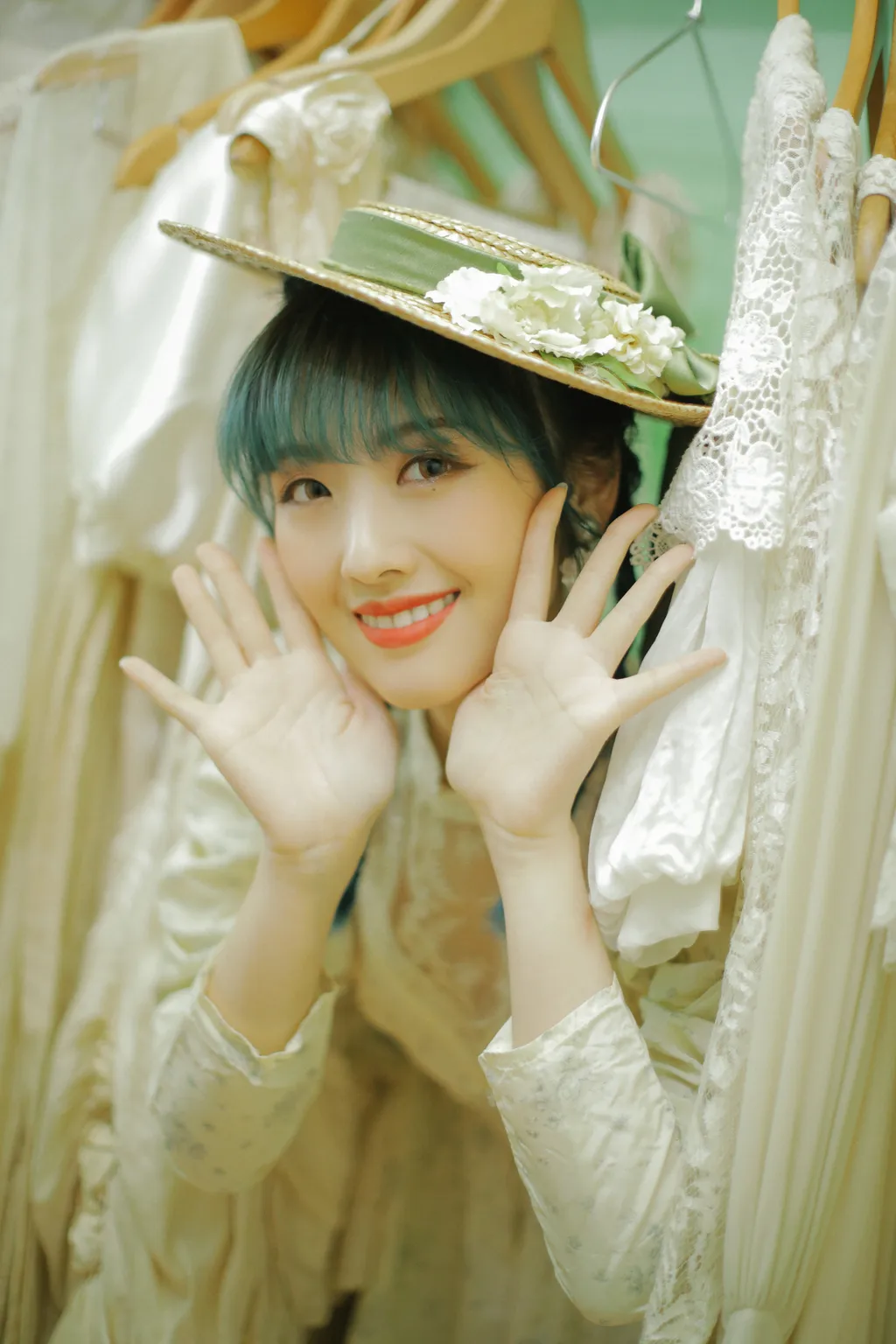 [YITUYU艺图语]2022.11.28 茶花语 小曹[25+1P/308MB]插图1