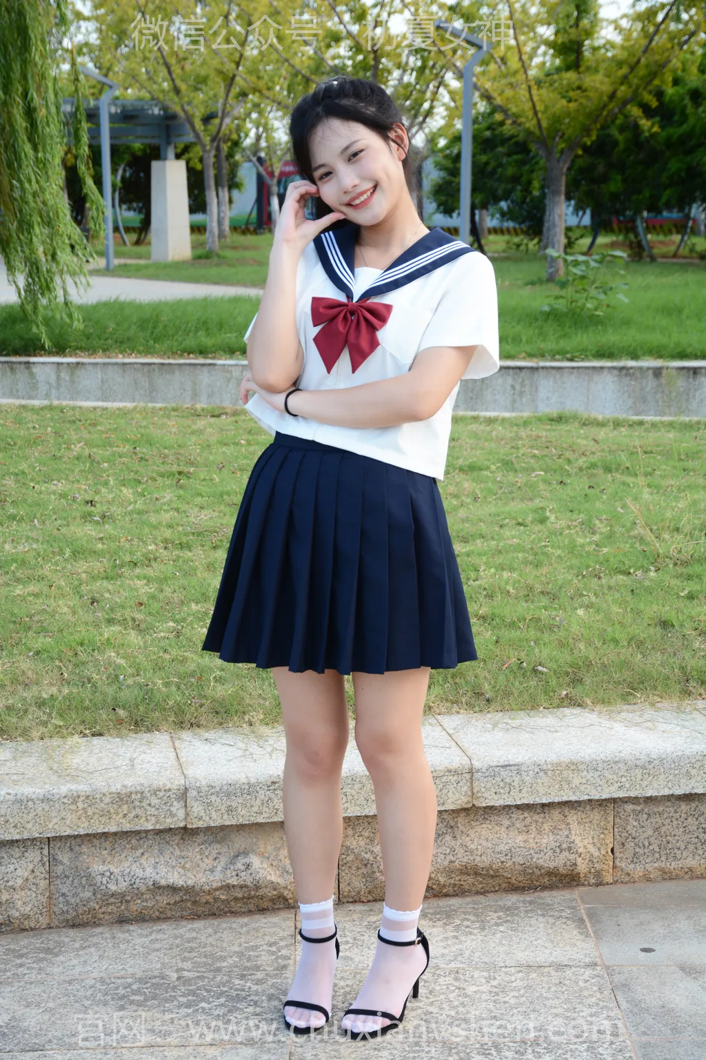 初夏女神 NO.302 幺幺 展现独特[100P/1V/4.84GB]插图2