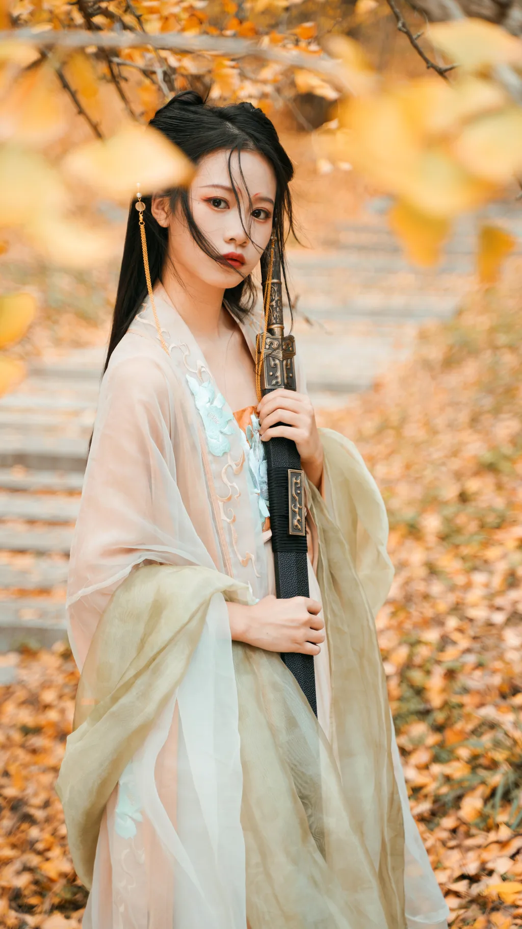 [YITUYU艺图语]2022.12.12 银杏树下 旺旺小小舒[38+1P/467MB]插图1