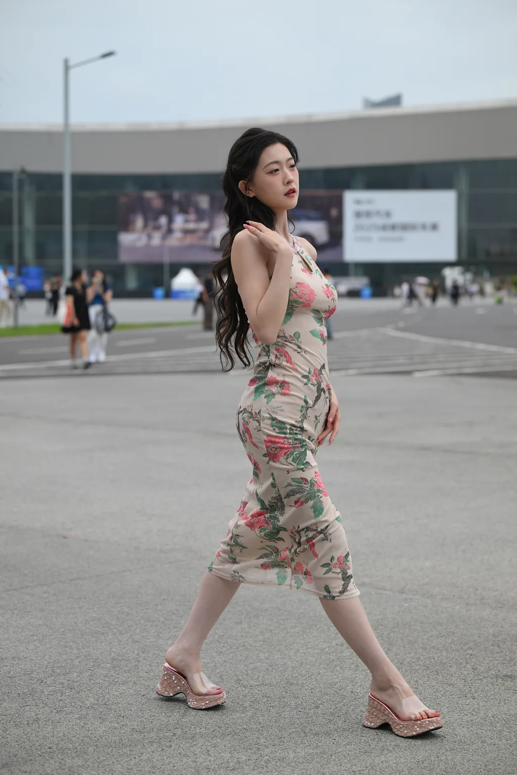 精选街拍作品 NO.6303 任绵绵镁足旗袍风[175P/487MB]插图2