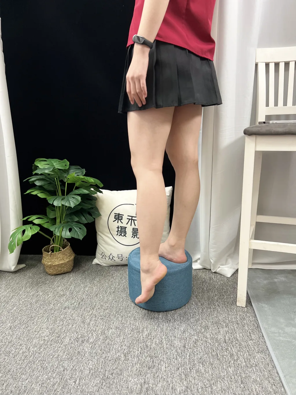 三禾摄影 NO.021 短裙 凉拖 帆布鞋 高跟[217P/2V/5.94GB]插图2