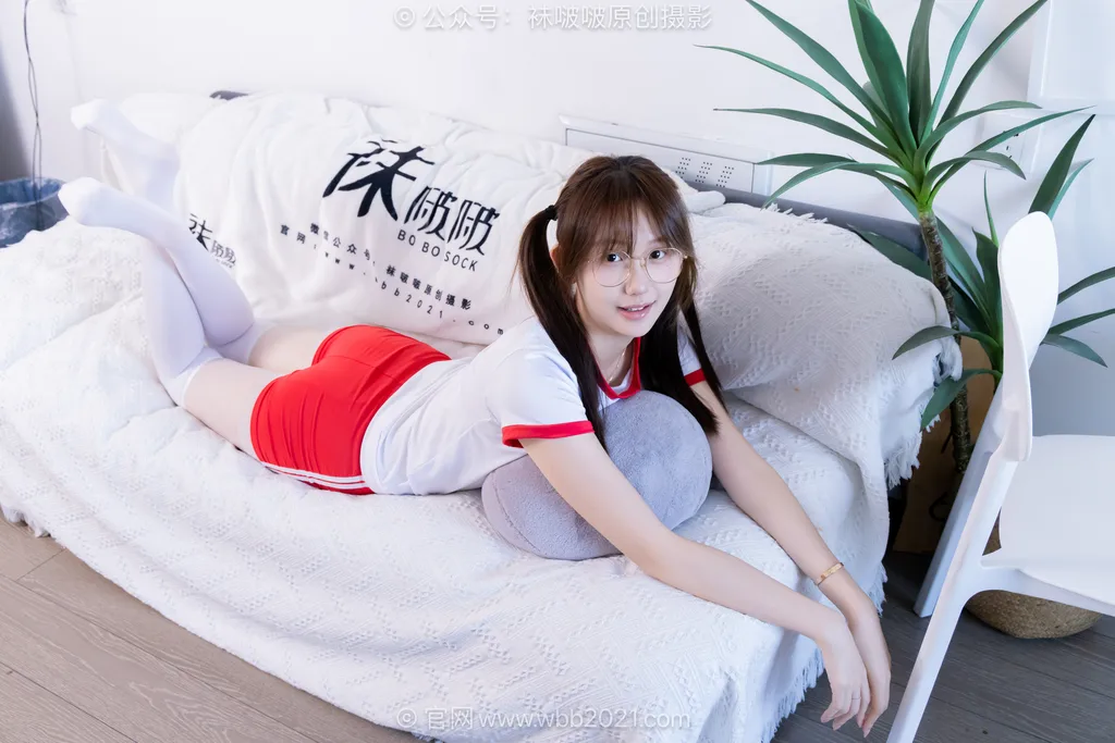 [BoBoSocks袜啵啵]NO.611 香菜-板鞋、厚白丝过膝袜、薄白丝、体操服[148P/1V/5.89GB]插图3