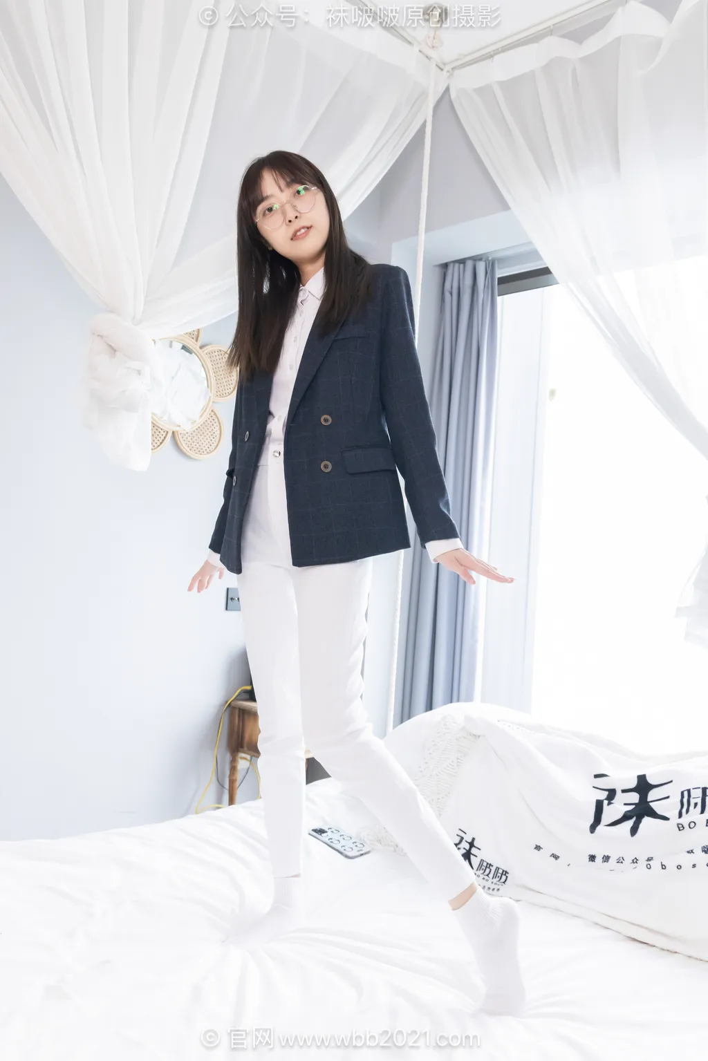 [BoBoSocks袜啵啵]NO.613 稚予-长靴、板鞋、白棉袜、裸足[160P/1V/6.28GB]插图