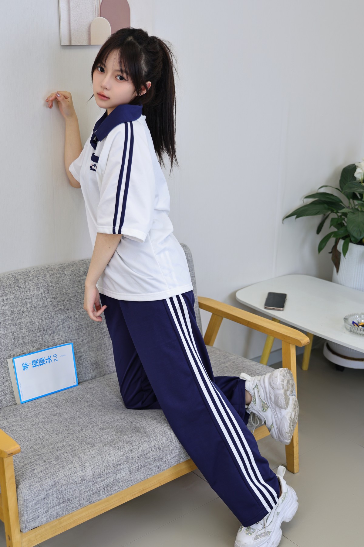 绮梦摄影 374期 小P 无印珍藏版 [307P/1V/8.3G]插图1