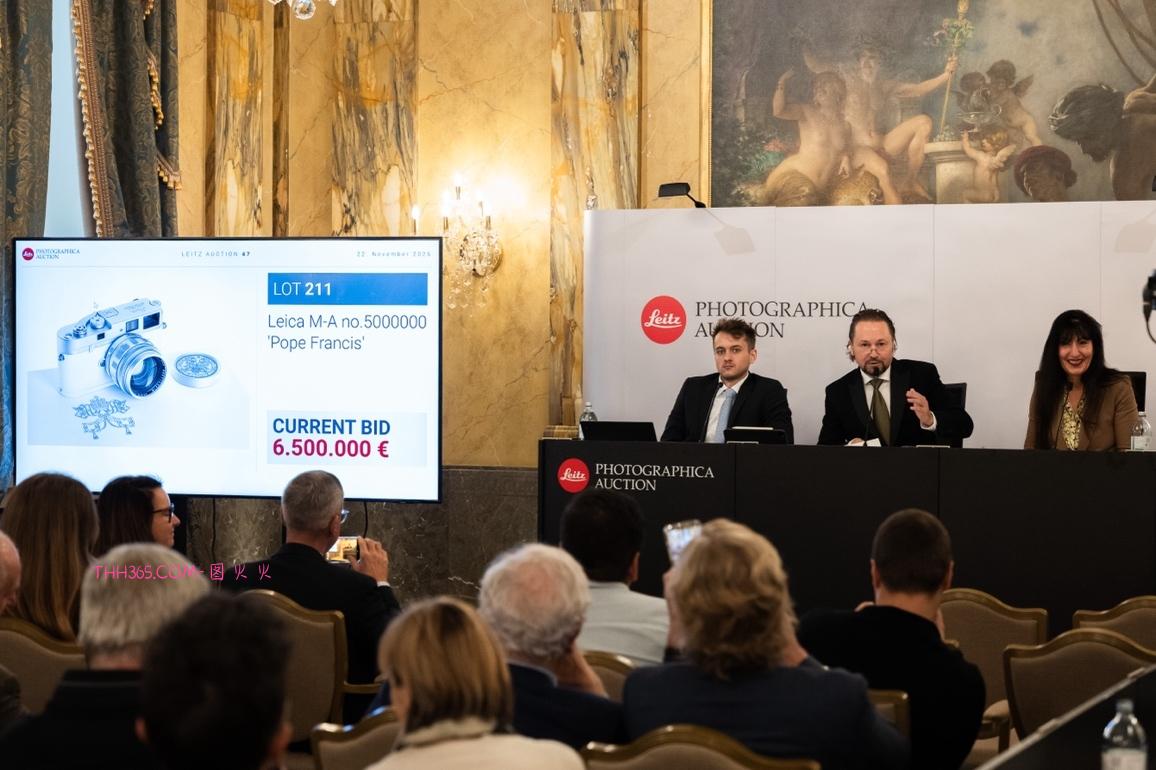 教皇旧藏徕卡拍出650万欧元，所得款项用于慈善事业插图