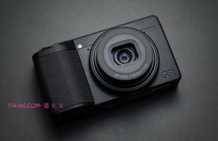 12999元!理光发布GR IV Monochrome纯黑白相机插图 12999元!理光发布GR IV Monochrome纯黑白相机插图