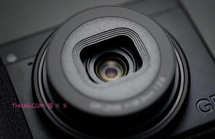 12999元!理光发布GR IV Monochrome纯黑白相机插图2 12999元!理光发布GR IV Monochrome纯黑白相机插图2