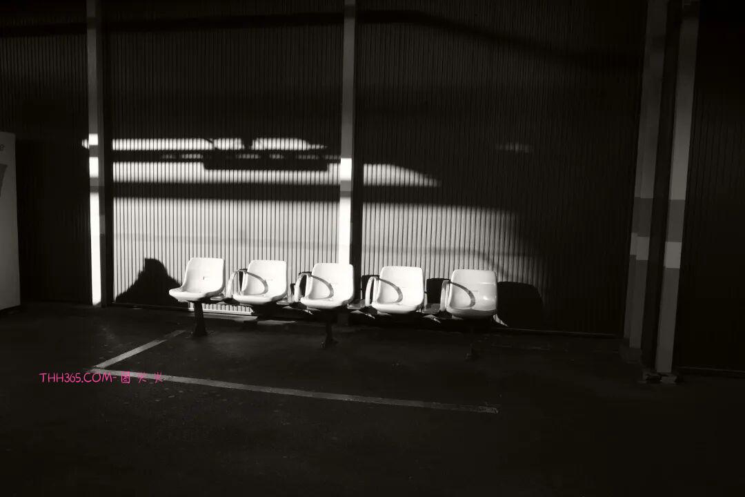 12999元!理光发布GR IV Monochrome纯黑白相机插图7 12999元!理光发布GR IV Monochrome纯黑白相机插图7