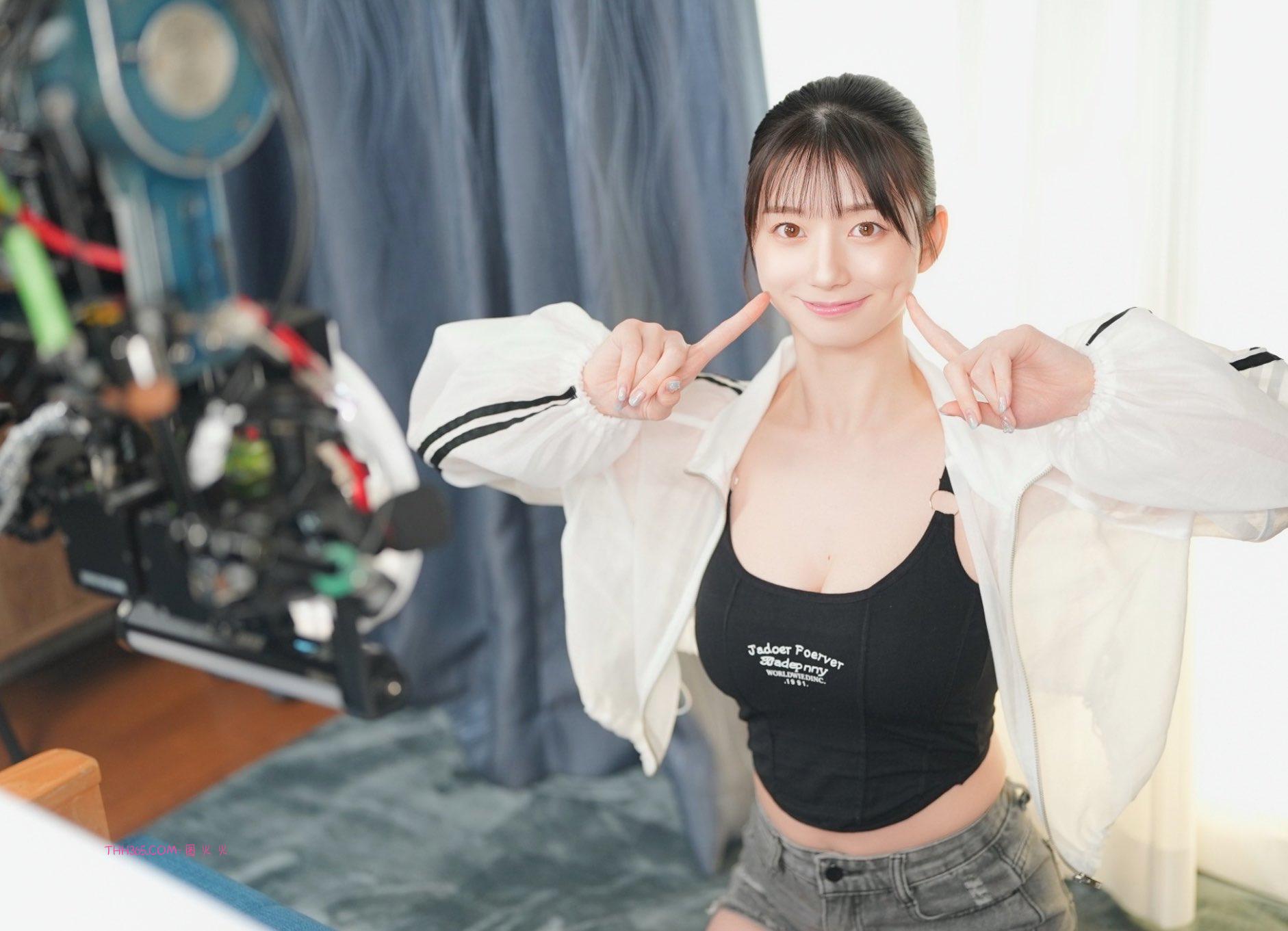 粉丝重金包下 “涩谷电视牆” 庆生!瀬戸环奈 欣喜迎接“22 岁生日”,令网友大讚:当之无愧的 “现象级新人”插图1 粉丝重金包下 “涩谷电视牆” 庆生!瀬戸环奈 欣喜迎接“22 岁生日”,令网友大讚:当之无愧的 “现象级新人”插图1