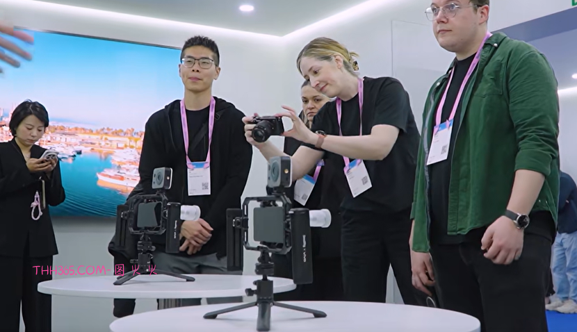 vivo SmallRig专业视频拓展套件亮相MWC2026插图1 vivo SmallRig专业视频拓展套件亮相MWC2026插图1