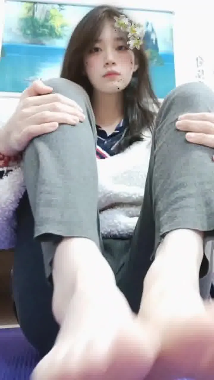 脚模面试脸足同框套路系列-175 穿着校服 [17V/321M]插图4