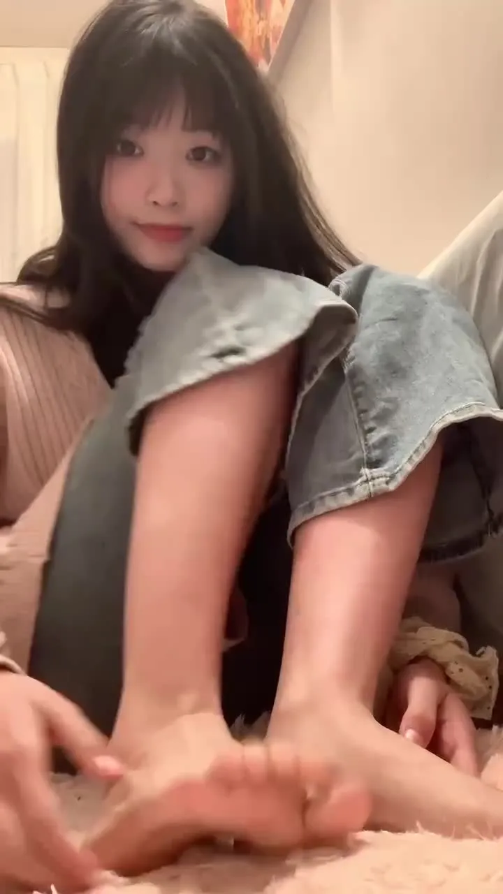 脚模面试脸足同框套路系列-186 可爱美眉 [6V/67M]插图2