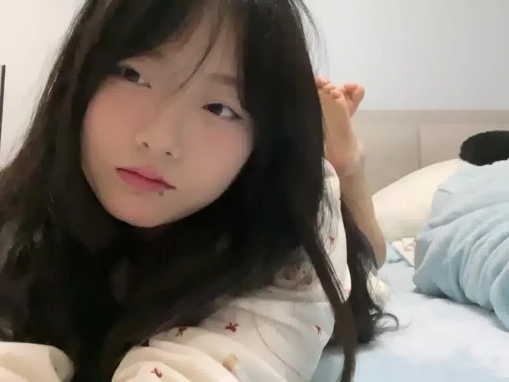 脚模面试脸足同框套路系列-187 可爱长腿MM [27V/289M]插图1