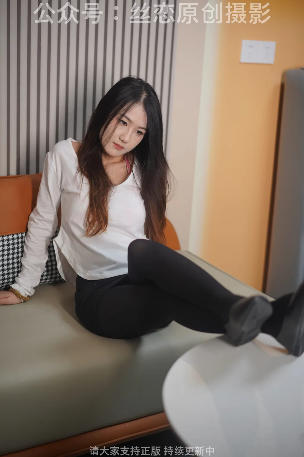 丝恋摄影 NO.002 幺幺-小皮鞋，厚黑丝[157P/1V/6.48GB]插图1