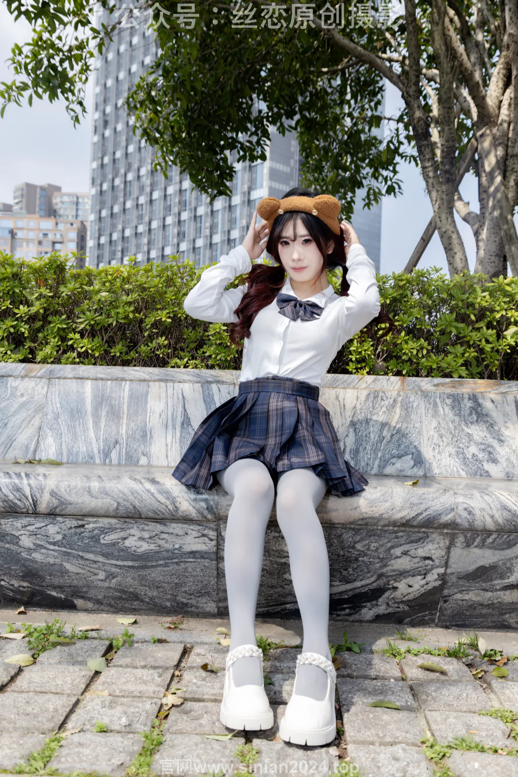 丝恋摄影 NO.009 小梦-白色衬衫 碎花短裙 灰色丝袜 白色玛丽珍[283P/1V/3.19GB]插图1