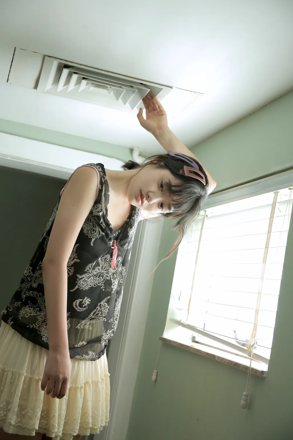 [YITUYU艺图语]2022.12.12 午后慵懒时刻 叛逆的捡捡唯[19+1P/133MB]插图2