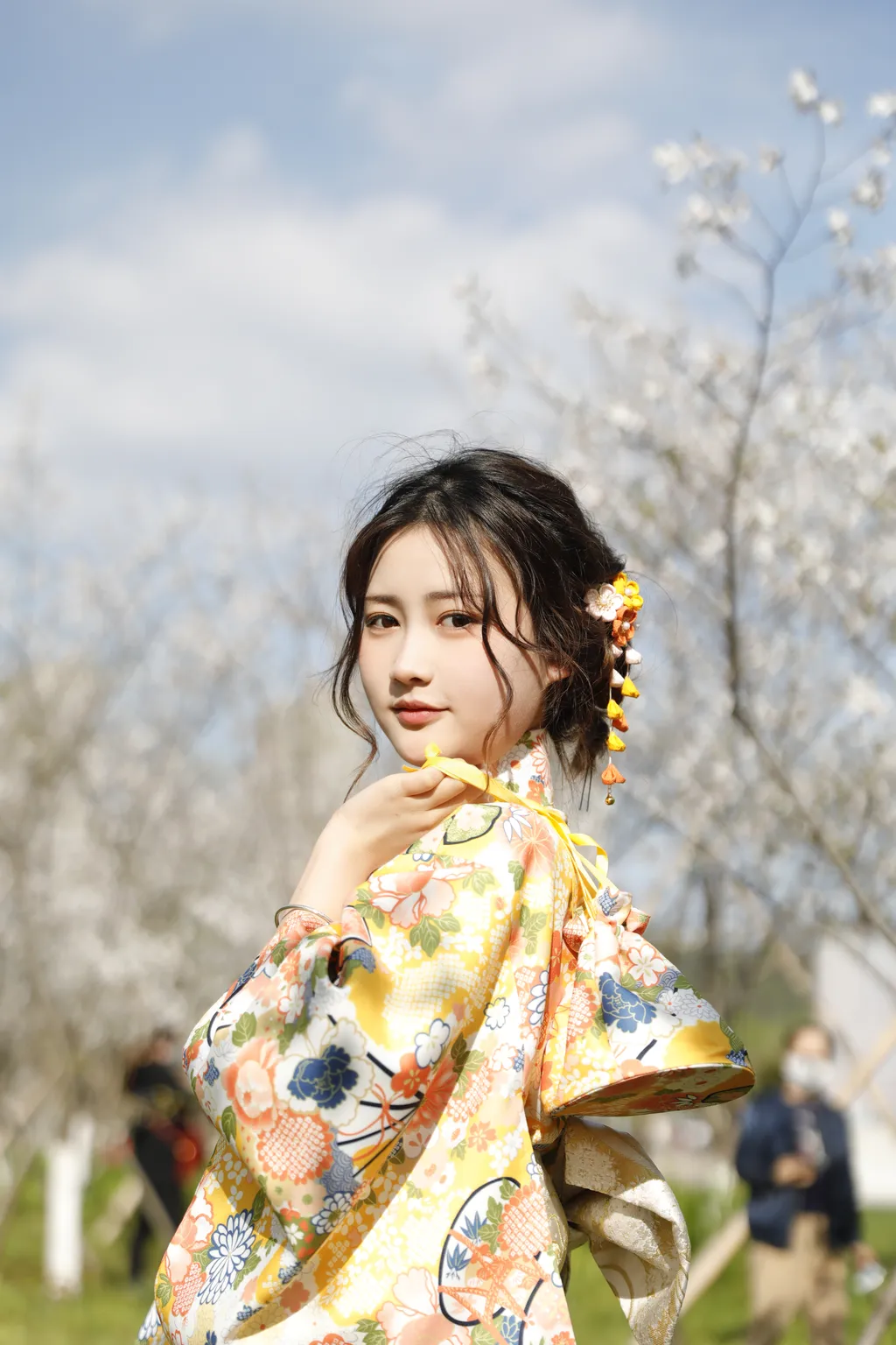 [YITUYU艺图语]2022.12.19 绣球花少女 3F-WX[23+1P/445MB]插图1