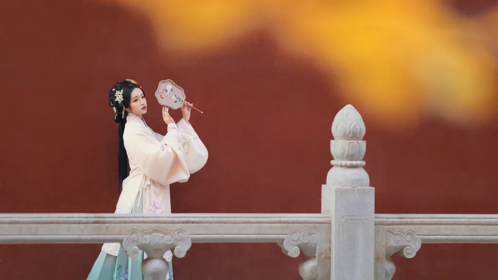 [YITUYU艺图语]2022.12.28 始觉秋风还 是蝶绪咩[19+1P/173MB]插图2