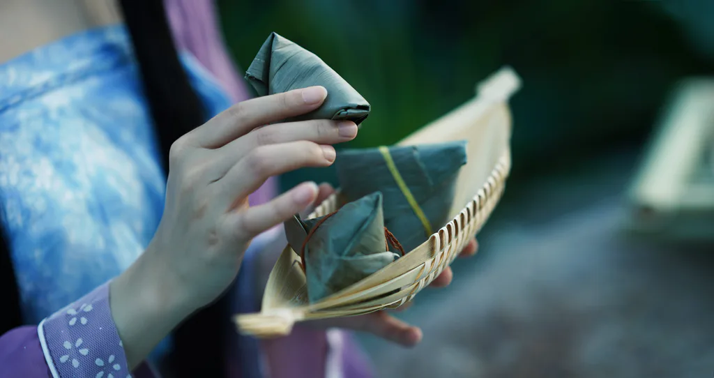 [YITUYU艺图语]2022.12.27 端午游 谨言JINYAN99[22+1P/58MB]插图1