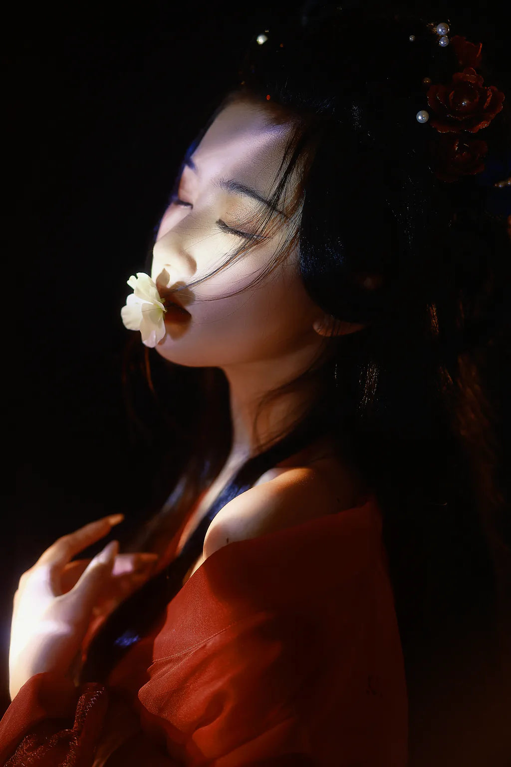 [YITUYU艺图语]2023.01.02 虞美仁 微渺miroky_[20+1P/272MB]插图2