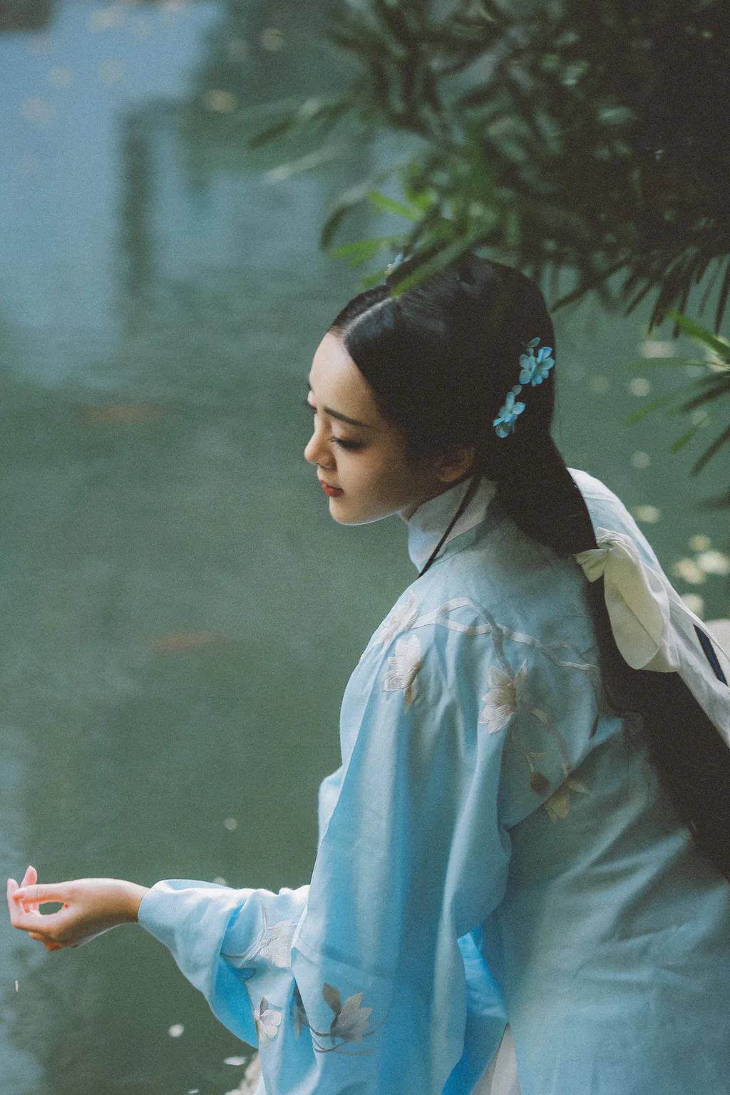 [YITUYU艺图语]2022.12.25 佳期渺渺 煜月Toto[28+1P/157MB]插图1