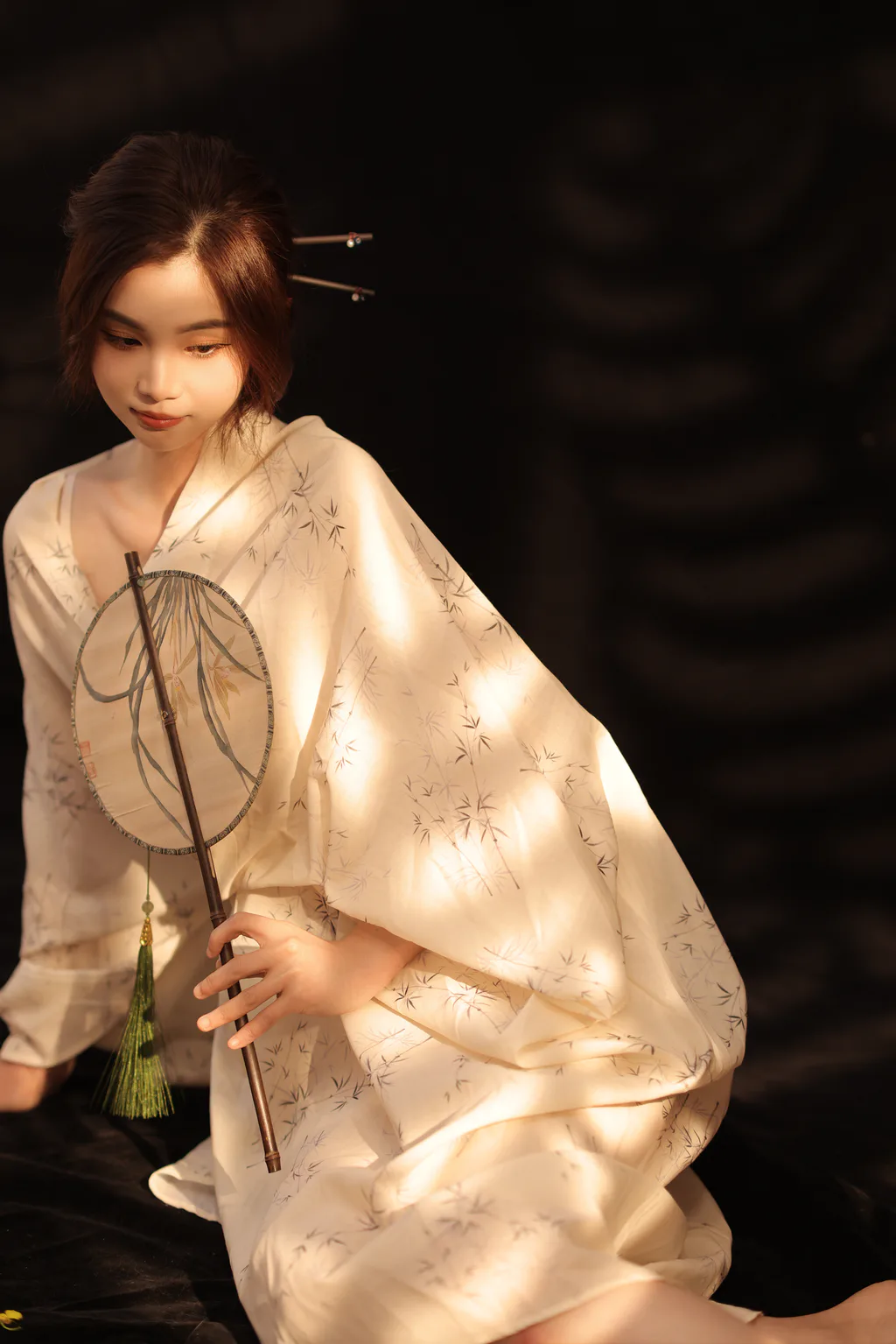 [YITUYU艺图语]2023.01.05 暮色 Juuuudy兒[21+1P/285MB]插图1