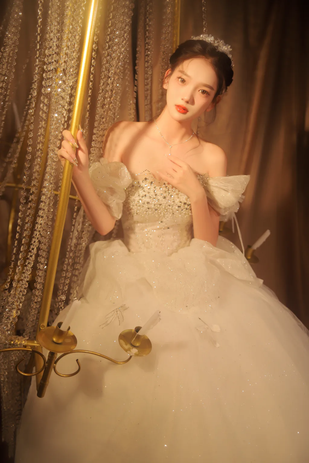 [YITUYU艺图语]2023.01.05 Young and beautiful ccc[21+1P/218MB]插图1