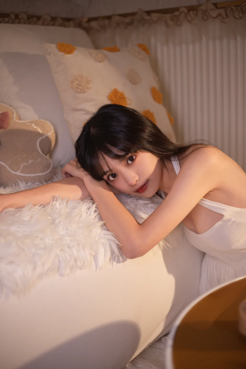 [YITUYU艺图语]2022.12.31 居家少女 酱酱[25+1P/1.04GB]插图2