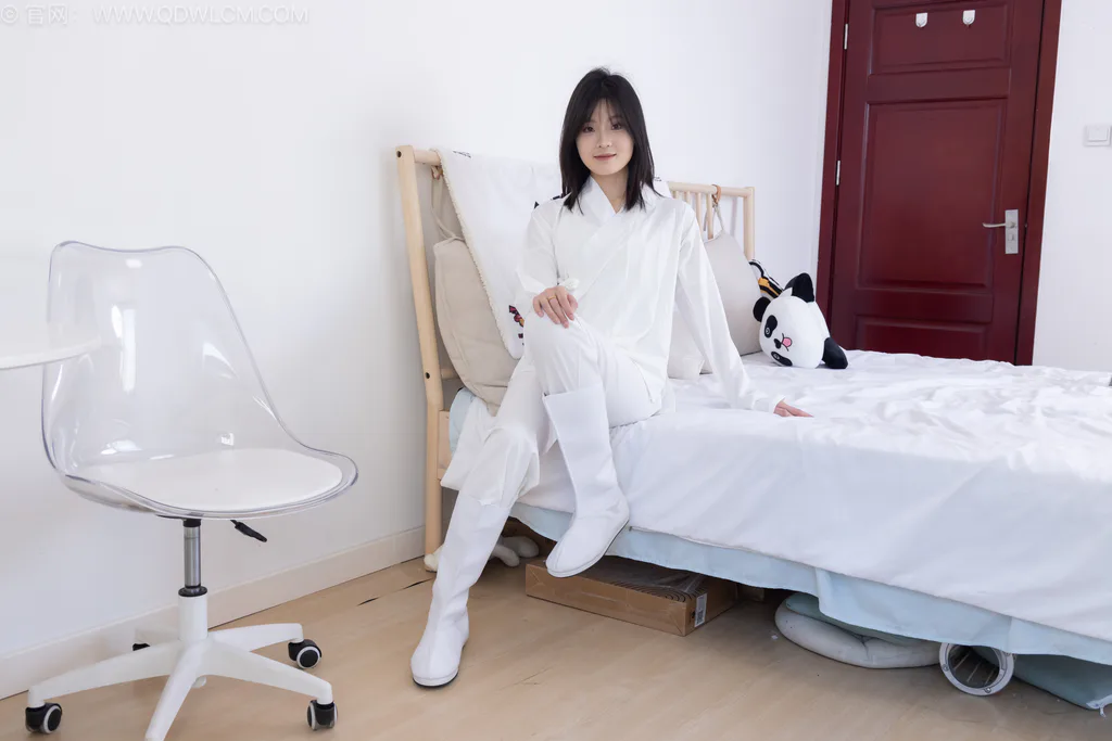 勿恋传媒 NO.2551 青柠-古风长靴、薄肉丝[240P/1V/5.34GB]插图2