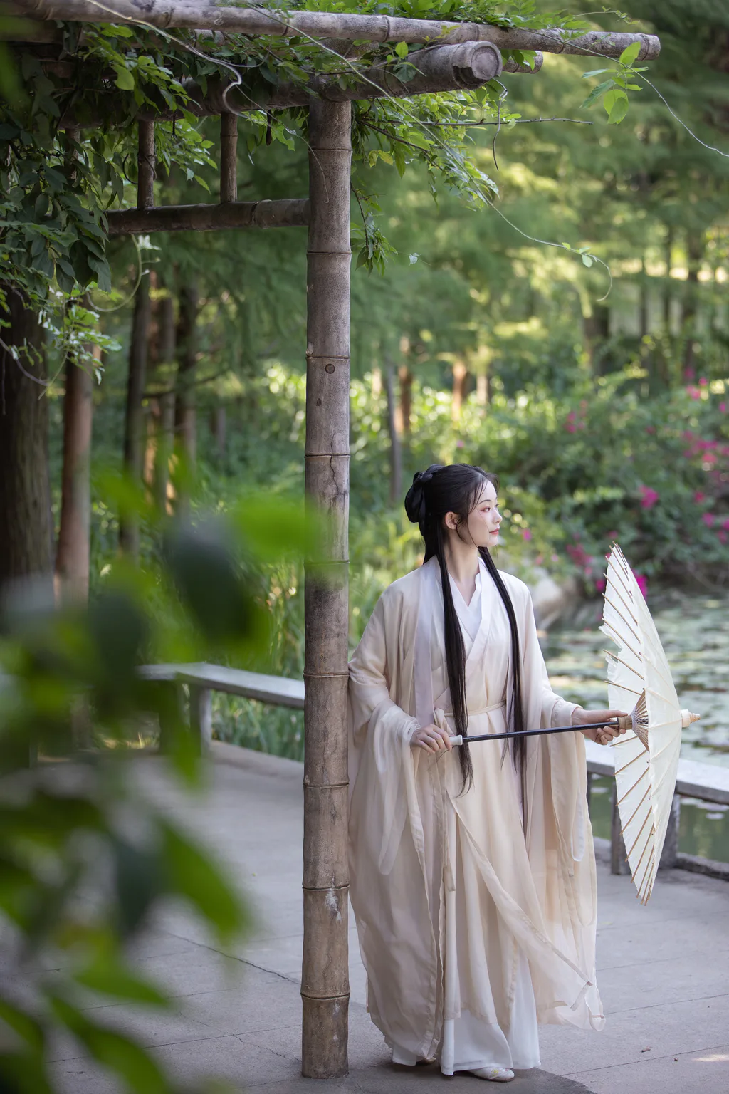 [YITUYU艺图语]2022.12.27 春色 培培[33+1P/357MB]插图1