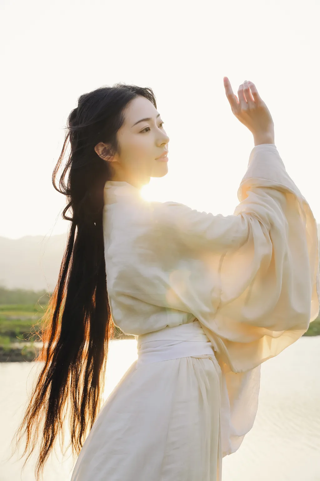 [YITUYU艺图语]2022.12.18 南子 粉面姑娘[32+1P/355MB]插图1