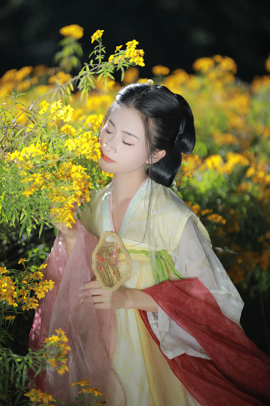 [YITUYU艺图语]2022.12.31 我曾是一朵花 Y[32+1P/628MB]插图1