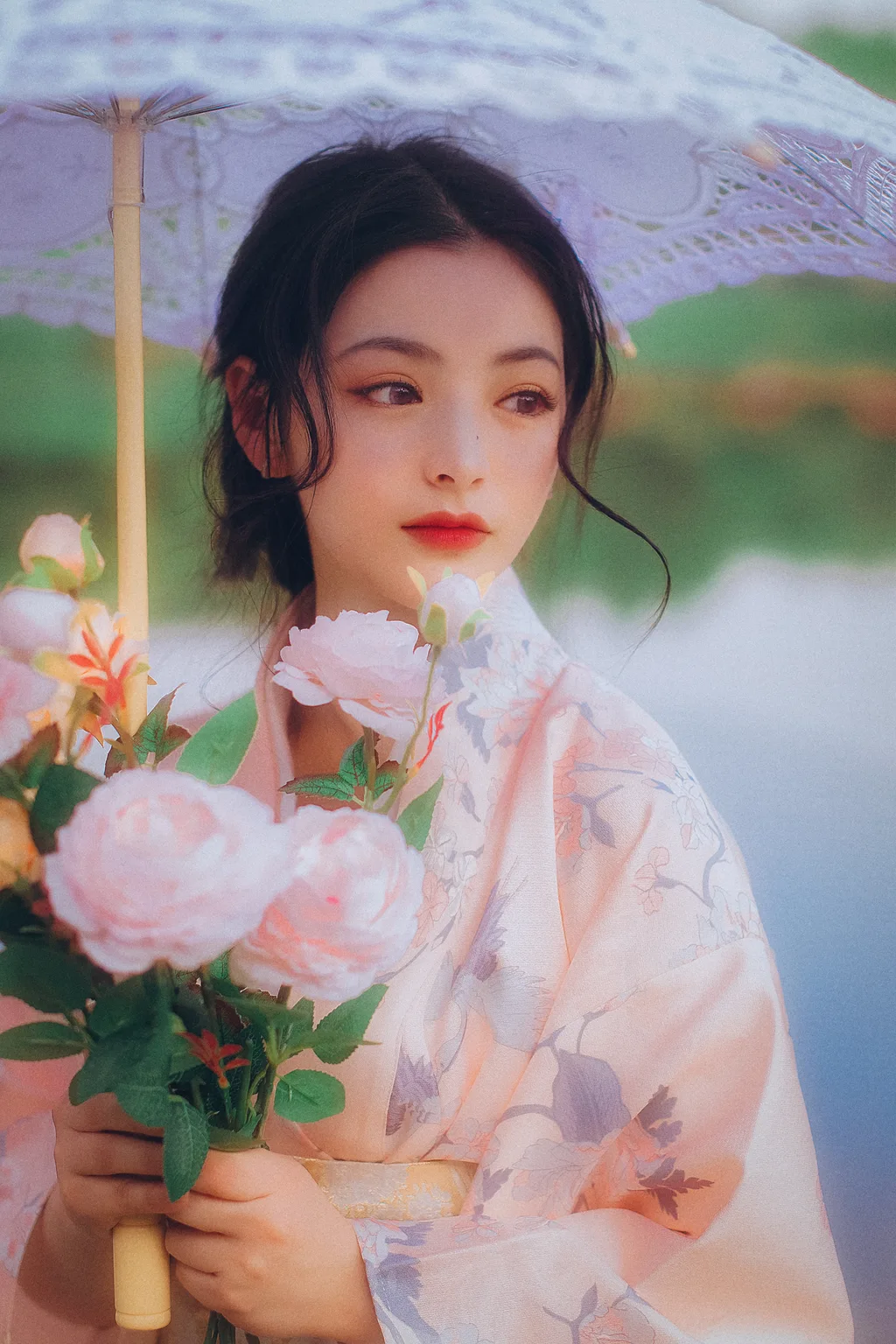 [YITUYU艺图语]2022.12.16 春日的炽热与温柔 雨三岁ya[37+1P/266MB]插图2