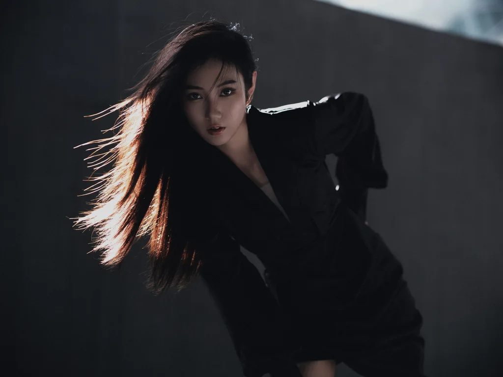 [YITUYU艺图语]2022.12.16 黑与白 阿万[45+1P/532MB]插图1