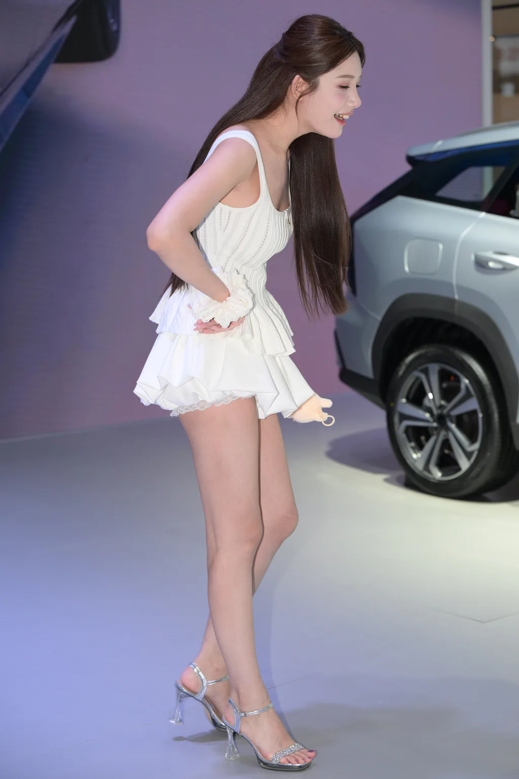 精选街拍作品 NO.6451 长腿绝美车模[46P/49MB]插图3