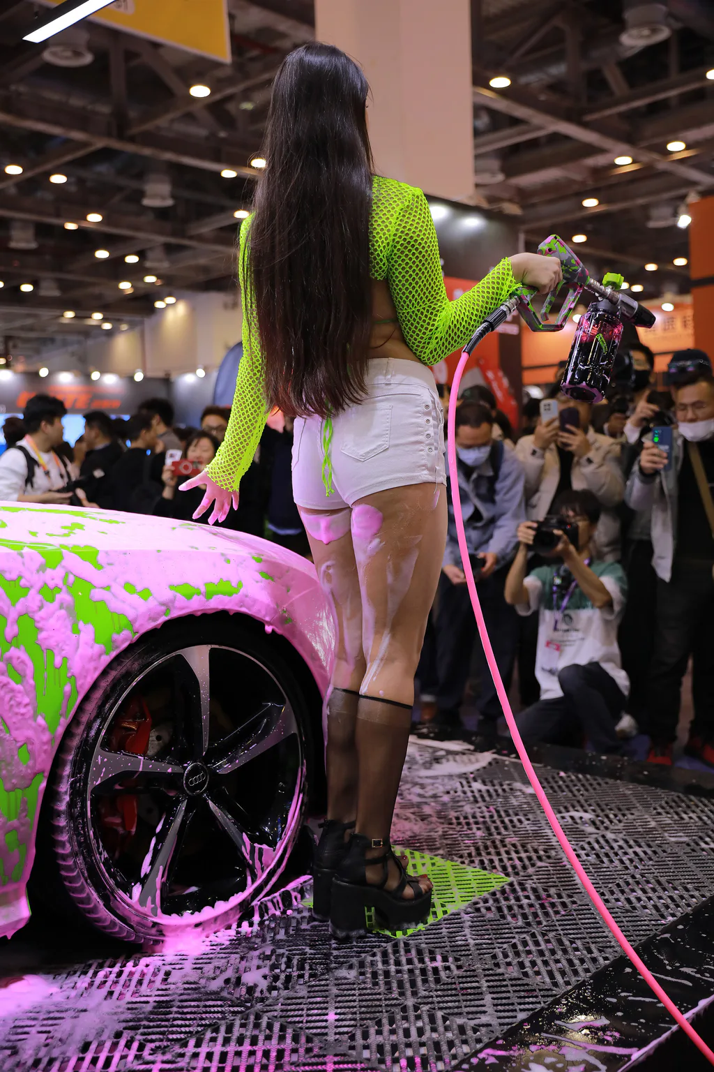 精选街拍作品 NO.6450 GT火辣洗车妹[282P/421MB]插图3