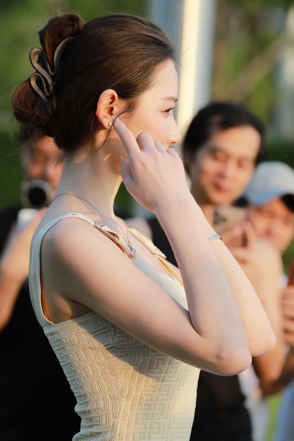 精选街拍作品 NO.6393 简约吊带白裙[152P/253MB]插图3