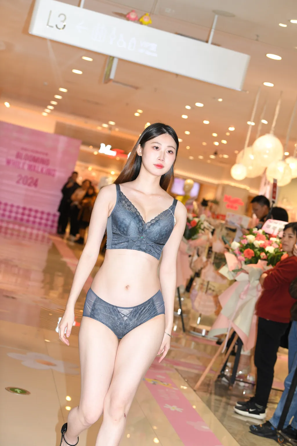 精选街拍作品 NO.6341 内一展[103P/231MB]插图1