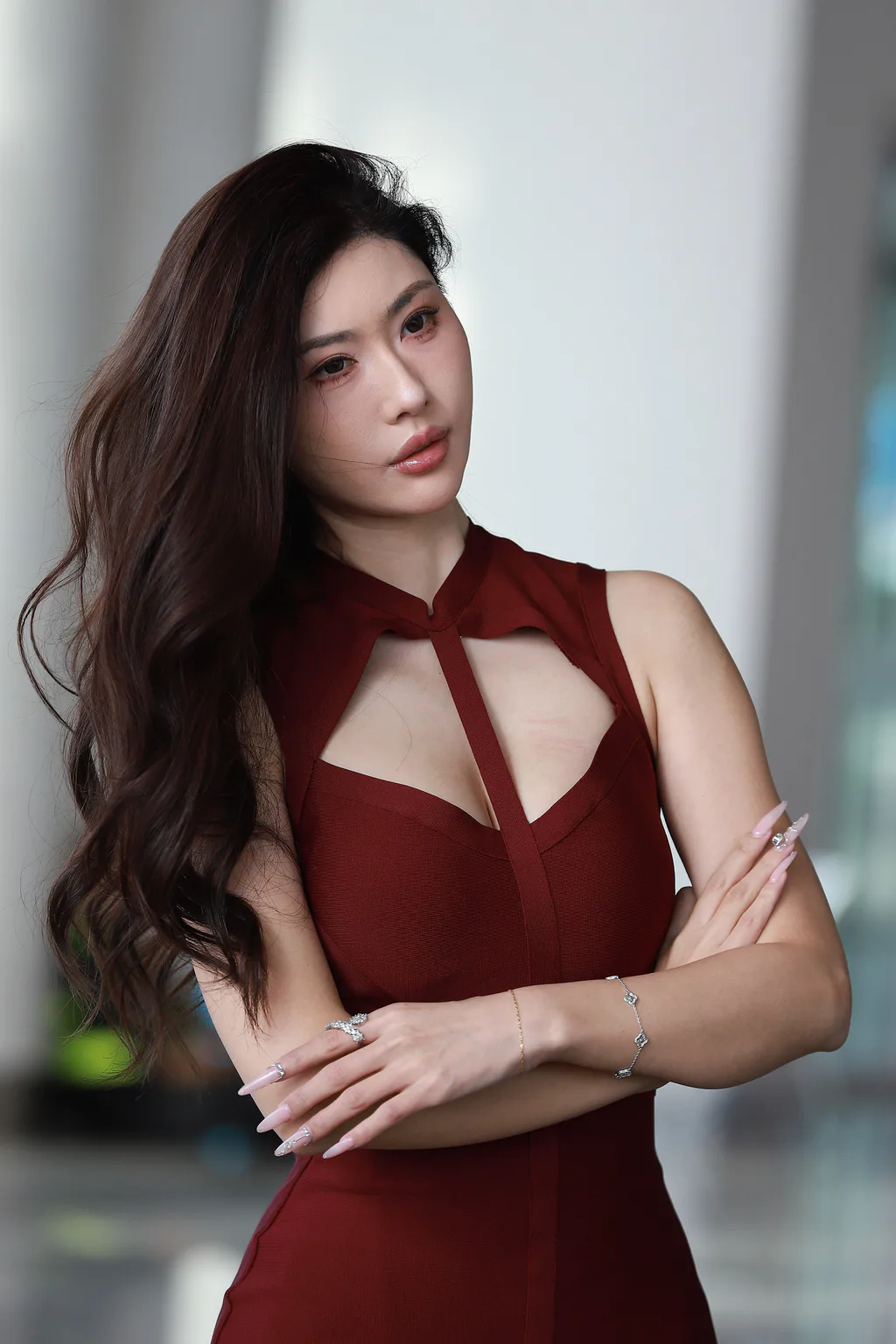 精选街拍作品 NO.6447 酒红色镂空叶濛雨[109P/100MB]插图3