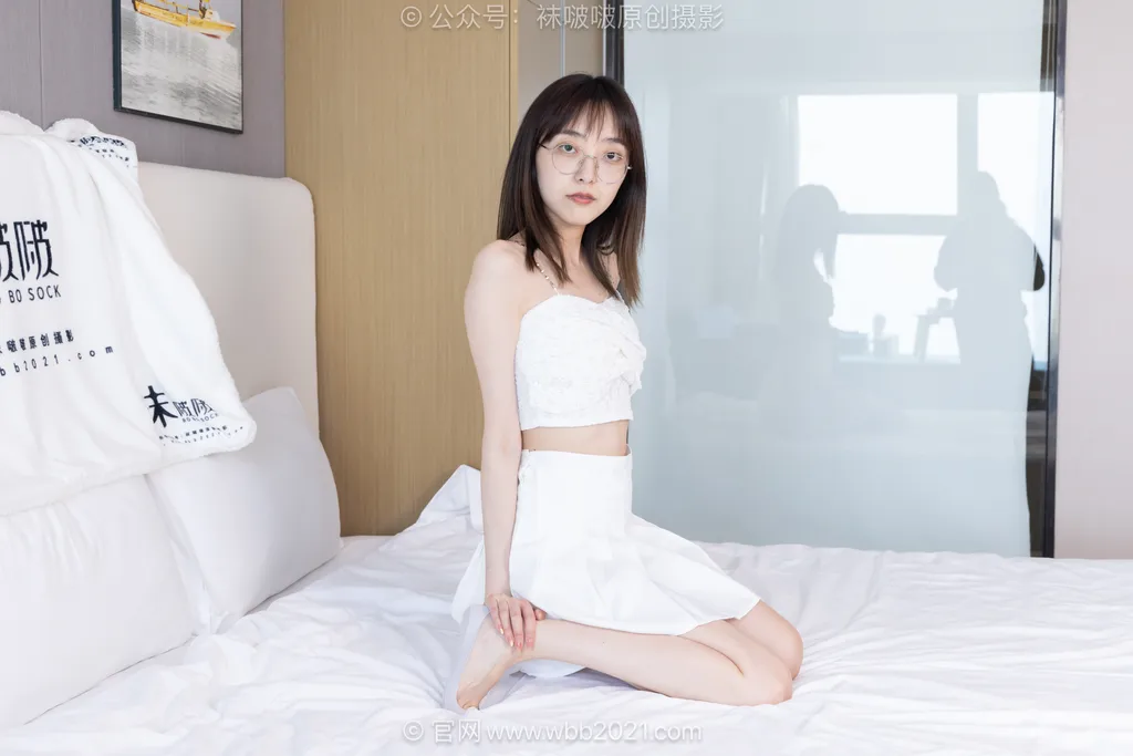 [BoBoSocks袜啵啵]NO.621 稚予-高跟鞋、浅灰色船袜、裸足[140P/1V/5.18GB]插图3