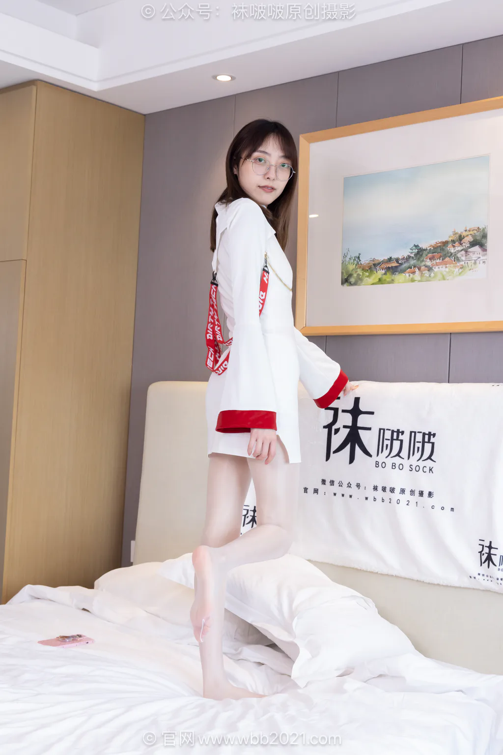 [BoBoSocks袜啵啵]NO.627 稚予-高跟鞋、板鞋、油亮薄白丝[145P/1V/5.86GB]插图