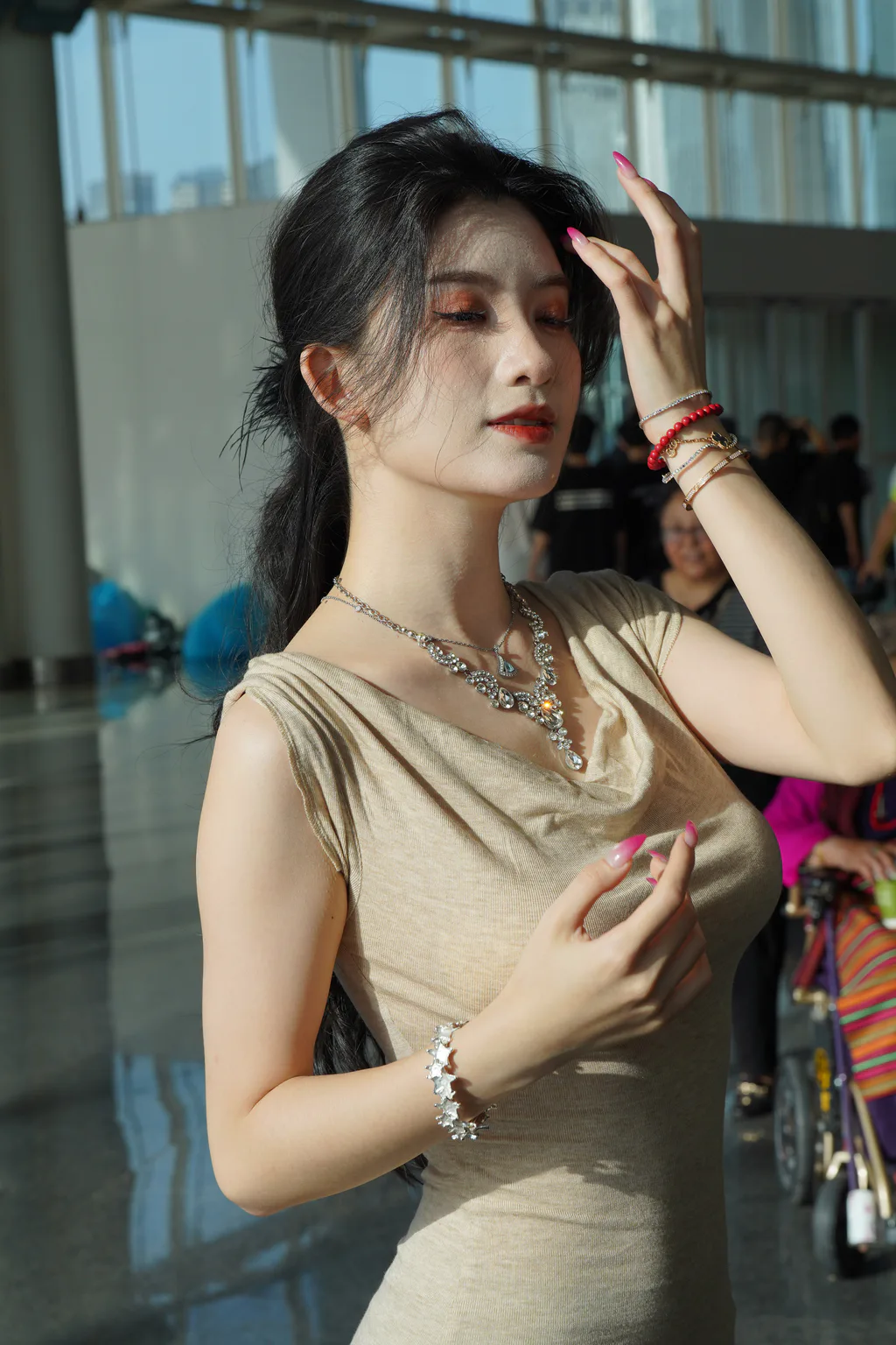 精选街拍作品 NO.6405 优雅风情女子[232P/914MB]插图