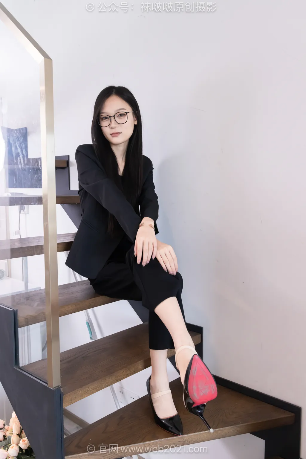 [BoBoSocks袜啵啵]NO.617 焦糖-高跟鞋、短肉丝、白船袜、裸足、ol至服[220P/1V/7.51GB]插图