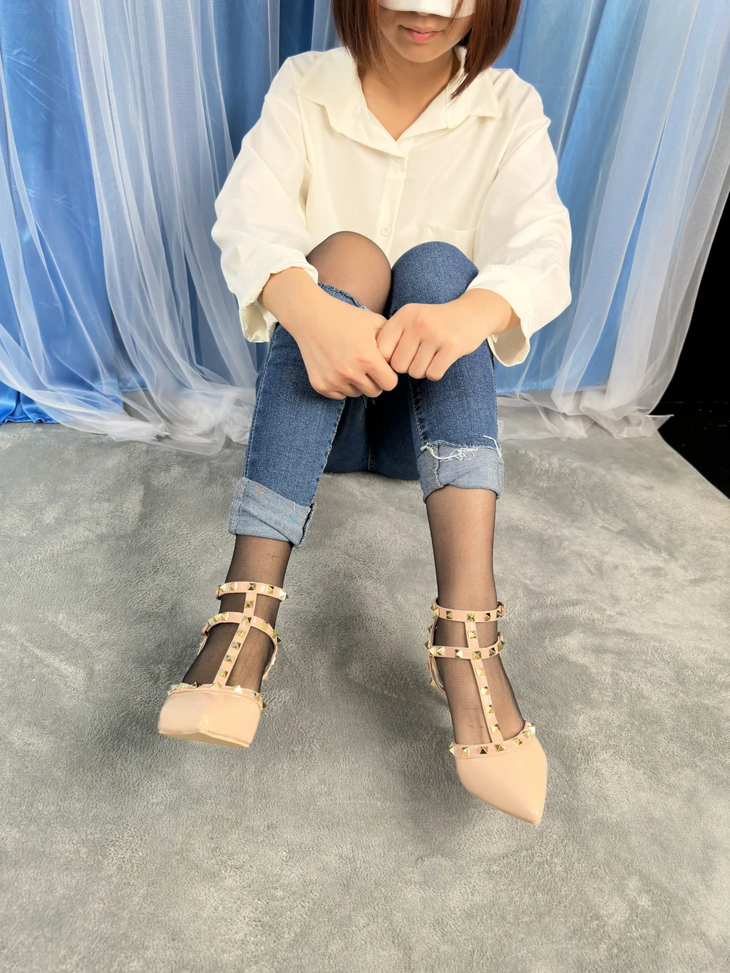 三禾摄影 NO.041 牛仔裤 黑丝 帆布鞋 高跟[239P/1V/4.16GB]插图