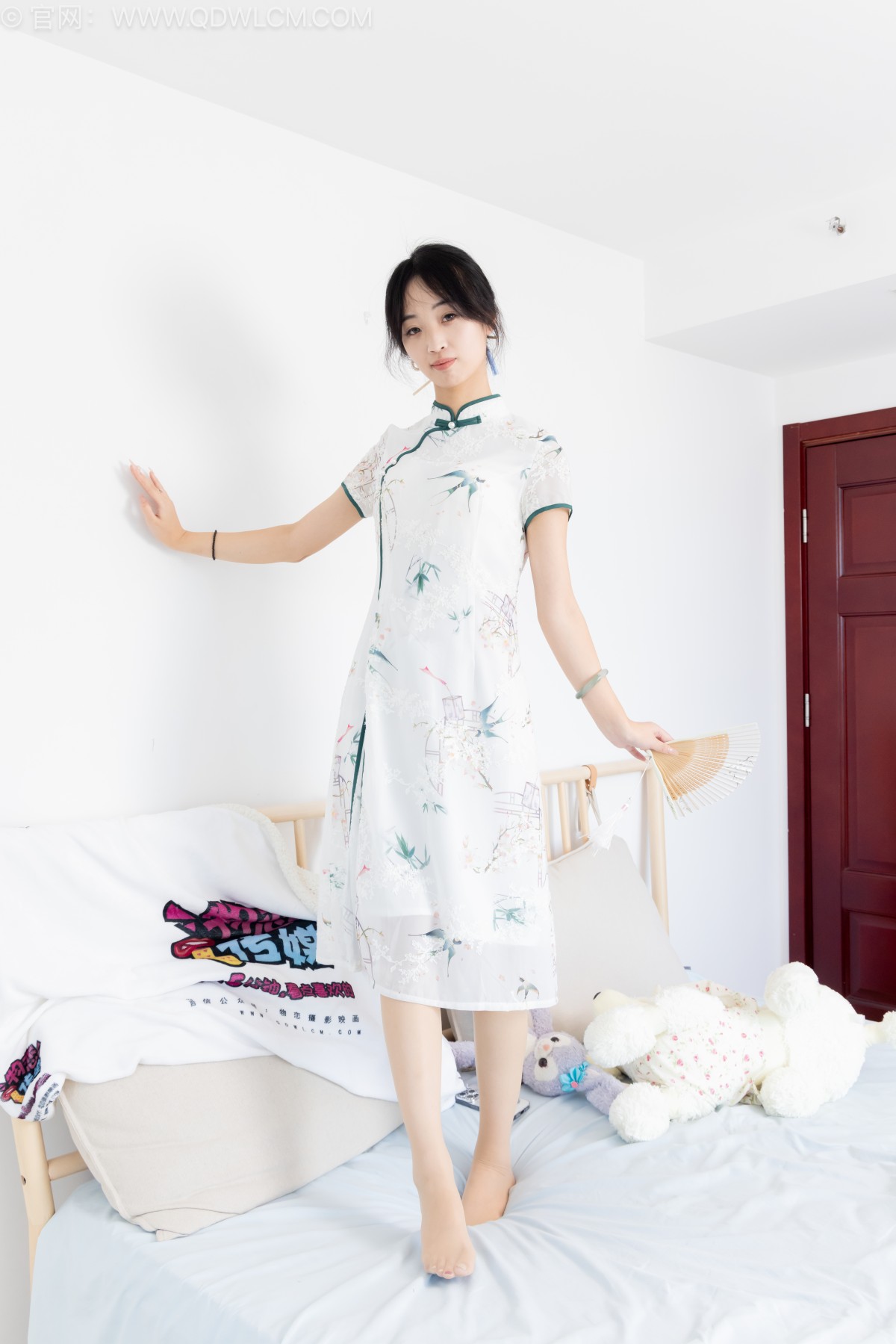 勿恋传媒 2584期 南南 [158P/1V/6.6G]插图7